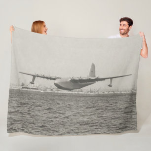 SPRUCE GOOSE FLEECE BLANKET
