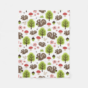Squirrel in The Oak Forest Pattern Fleece Blanket
