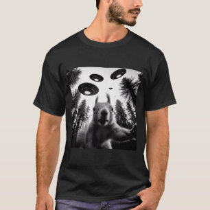Squirrel Selfie With Alien Ufo Funny For Men Women T-Shirt