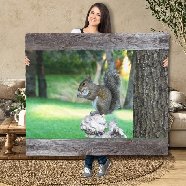 Squirrel Throw Blanket, Squirrel Lovers Gifts Fleece Blanket (Squirrel Fleece Blanket. Unique gifts for squirrel lovers. Squirrel blanket. Squirrel Christmas Gift)
