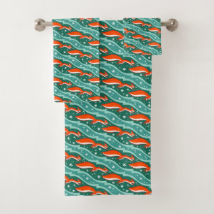 Squirrels jumping in the snow on a Christmas tree Bath Towel Set