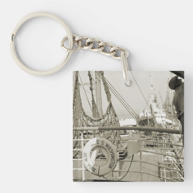 SS Washington Luxury Liner Cruise Ship 1930's Deck Key Ring (Front)