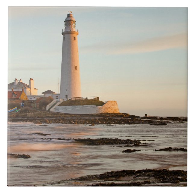 St Mary’s Lighthouse England Tile/Trivet Tile (Front)