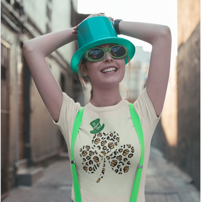 St Patrick Leopard Clover Shamrock Leprechaun Hat T-Shirt (Creator Uploaded)