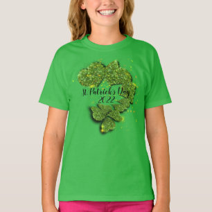 St. Patrick’s Day   Shamrocks   sparkling hearts T-Shirt