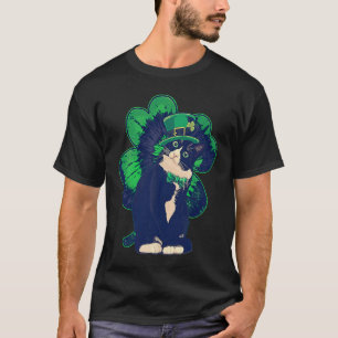 St Patricks Day 2023 Tuxedo Cat Lucky Shamrock T-Shirt
