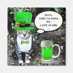 ST PATRICK'S  DAY CAT  WITH GREEN IRISH BEER MAGNET