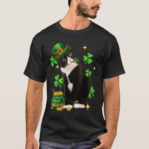 St Patricks Day Cute Tuxedo Cat Shamrock Irish Cat T-Shirt