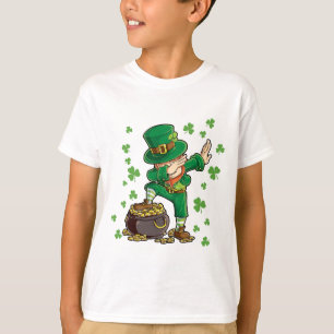 St Patricks Day Dabbing Leprechaun Boys kids T-Shirt