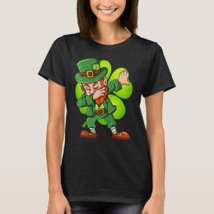 St Patricks Day Dabbing Leprechaun Clover Boys Gir T-Shirt
