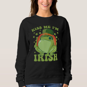 St. Patricks Day Frog Kiss me I'm Irish Sweatshirt