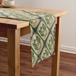 St. Patricks Day Greeting Table Runner