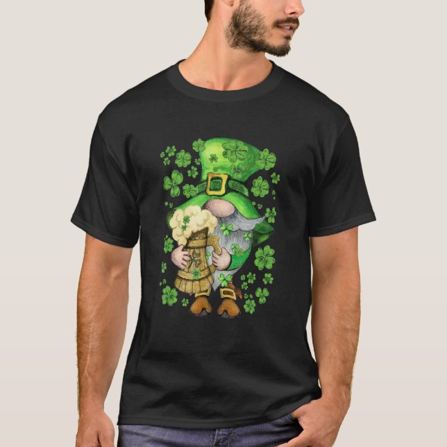 St Patrick's Day Irish Gnome Jar Of Beer & Shamroc T-Shirt (Front)