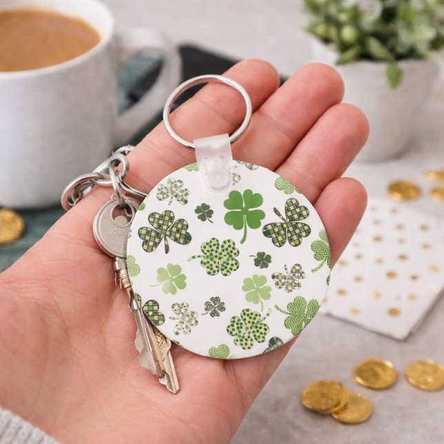 St. Patrick's Day Irish Green and White Clovers Key Ring (Creator Uploaded)