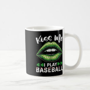 St Patrick's Day Kiss Me I Play Bysebyll Coffee Mug