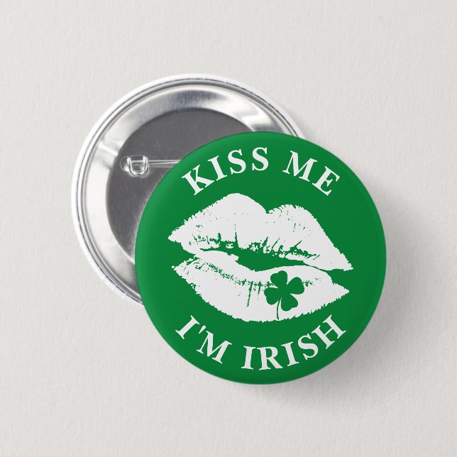St Patricks Day Kiss Me I'm Irish Lucky Clover 6 Cm Round Badge (Front & Back)