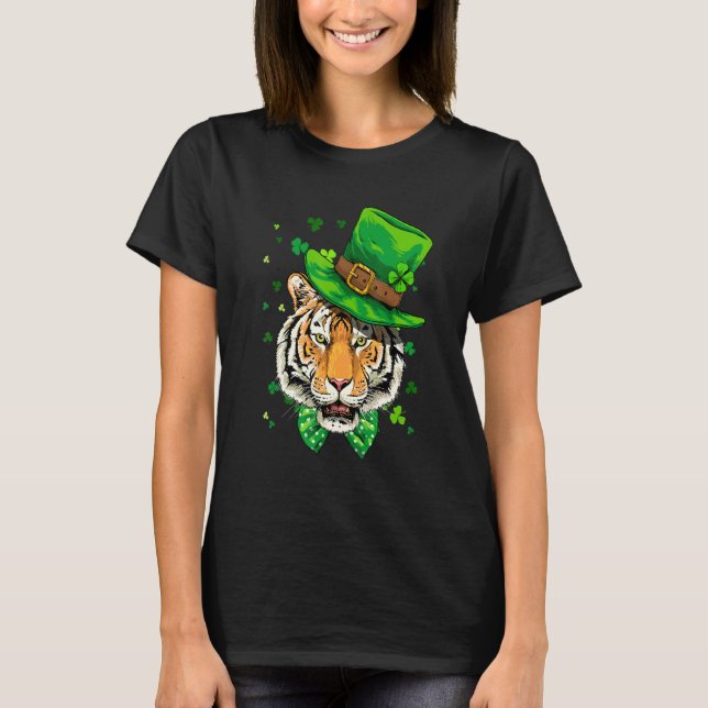 St Patrick's Day Leprechaun Tiger Shamrock Tiger   T-Shirt (Front)