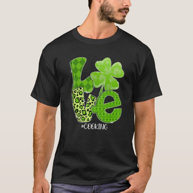 St. Patricks Day Love Cooking Plaid Leopard Shamro T-Shirt (Front)