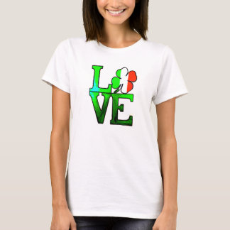 St Patrick's day LOVE - T shirt