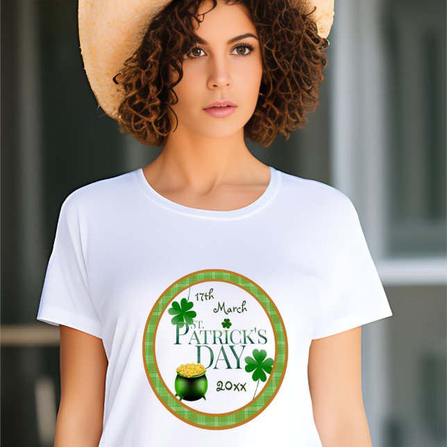 St Patrick's Day Pot o' Gold Shamrock T-Shirt (Creator Uploaded)