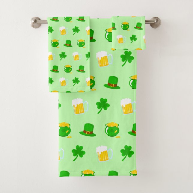 St. Patrick's Day Shamrock Pot of Gold Celtic Knot Bath Towel Set (Insitu)