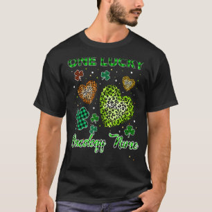 St Patricks One Lucky Oncology Nurse Buffalo Leopa T-Shirt