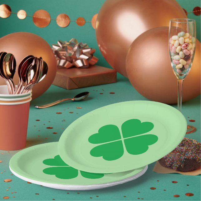 St. Patricks  Paper Plates (Multi)