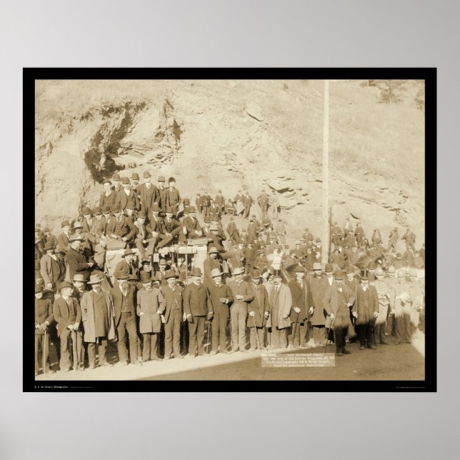 Stagecoach Surrounded by People SD 1890 Poster (Front)