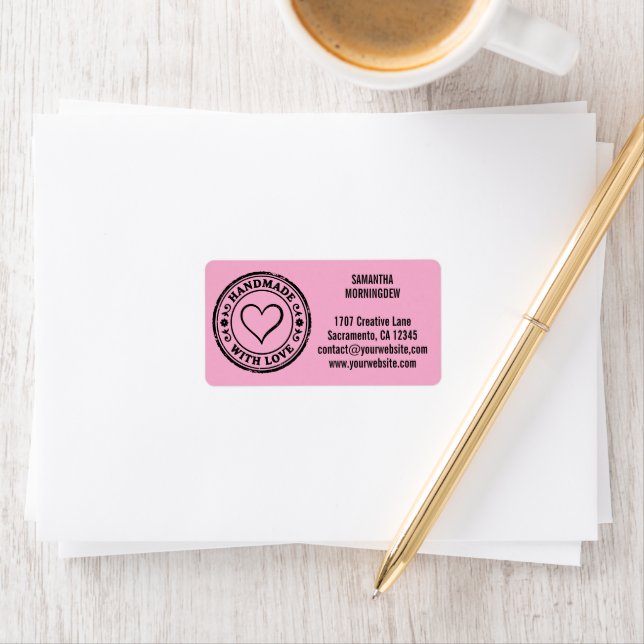 Stamp Circle - HANDMADE WITH LOVE - Heart 4 Label (Insitu)