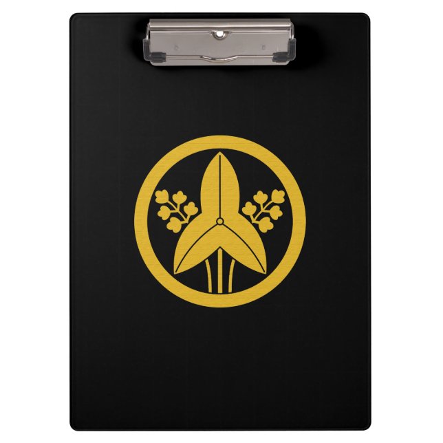 Standing arrowhead in circle clipboard (Front)