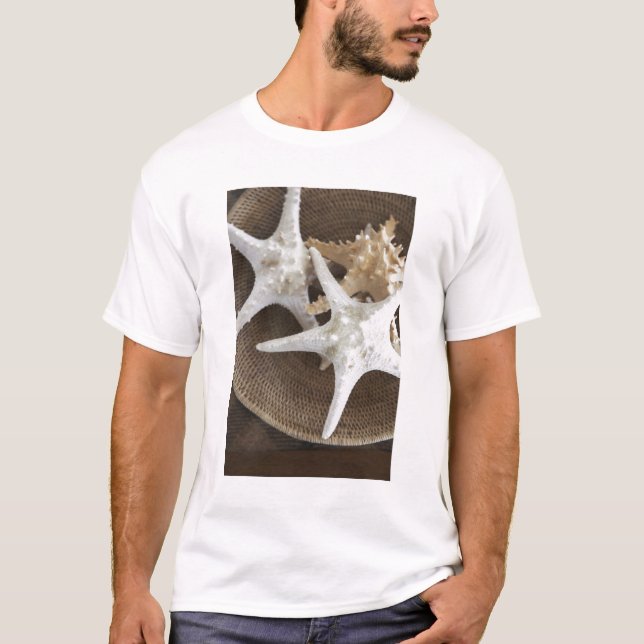 Starfish in a basket T-Shirt (Front)