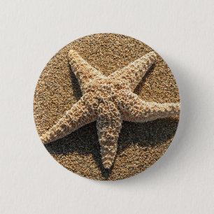Starfish on the beach 6 cm round badge