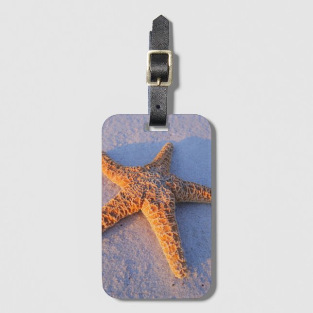 Starfish On White Sand Luggage Tag (Front Vertical)