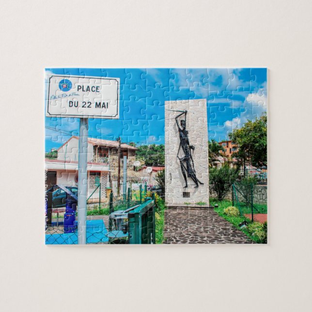 ✅ Statue Nèg Mawon in Martinique Jigsaw Puzzle (Horizontal)