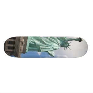 Statue Of Liberty by lensgerrit Skateboard