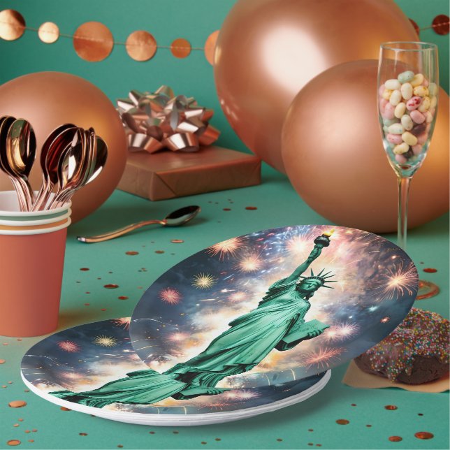 Statue Of Liberty Fireworks Independence Day, Paper Plate (Multi)