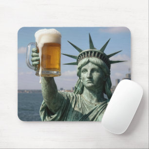 Statue of Liberty Holding Up a Beer Mug Mouse Mat