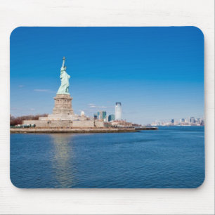 Statue of Liberty, Hudson River and Manhattan Mouse Mat