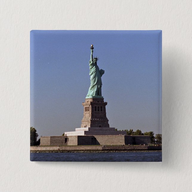 Statue of Liberty, New York Harbour, New York 15 Cm Square Badge (Front)