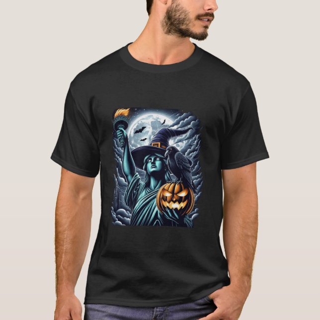 Statue of Liberty Witch Hat Halloween Spooky Femin T-Shirt (Front)