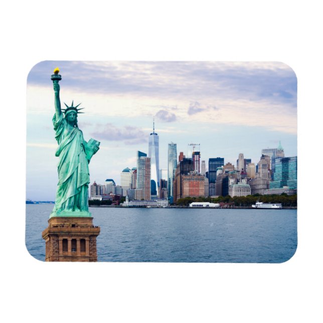 Statue of Liberty with World Trade Center Magnet (Horizontal)