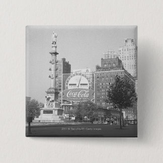 Statue on american city square B&W 15 Cm Square Badge