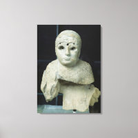 Statuette of a woman with shawl, Akkadian Period