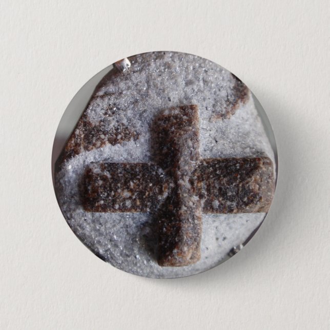 Staurolite , perfect crystal intersection 6 cm round badge (Front)
