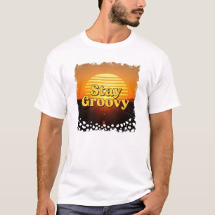 Stay Groovy – 70s Retro Sunset Typography T-Shirt
