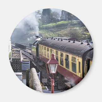 STEAM TRAINS MAGNET