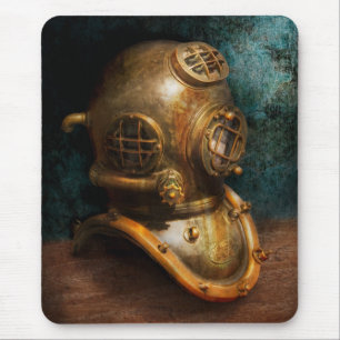 Steampunk - Diving - The diving helmet Mouse Mat