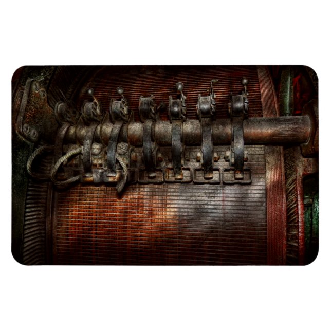 Steampunk - Motorised Magnet (Horizontal)
