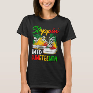 Stepping Into Juneteenth Afro Woman Black Girls Sn T-Shirt