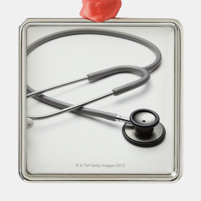 Stethoscope 4 metal tree decoration (Front)